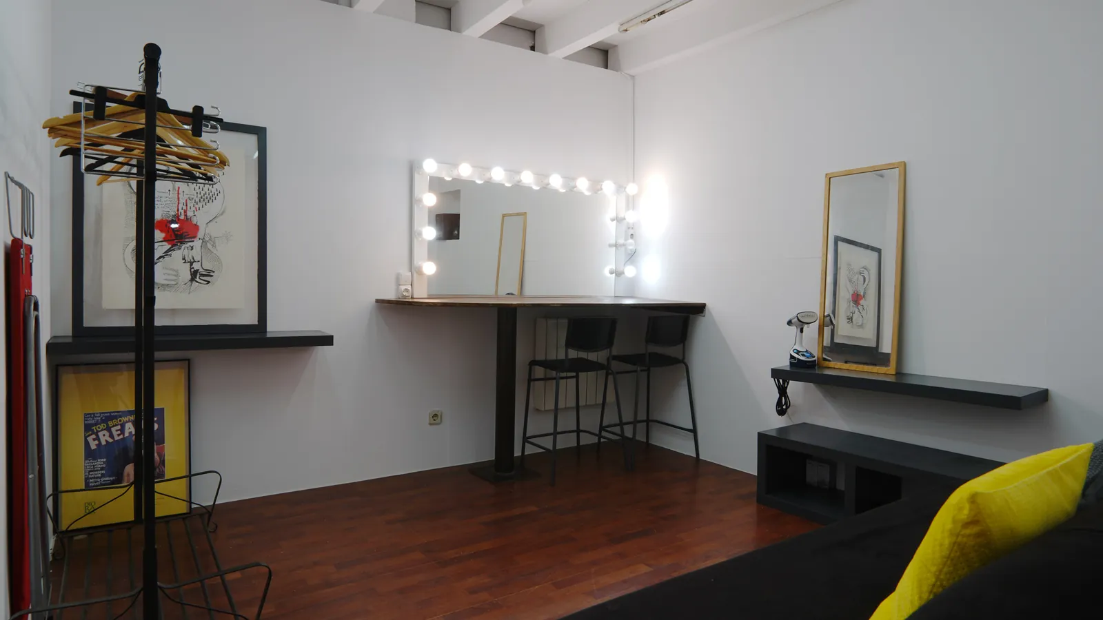 Cuarto de maquillaje y vestuario de Plató Madrid